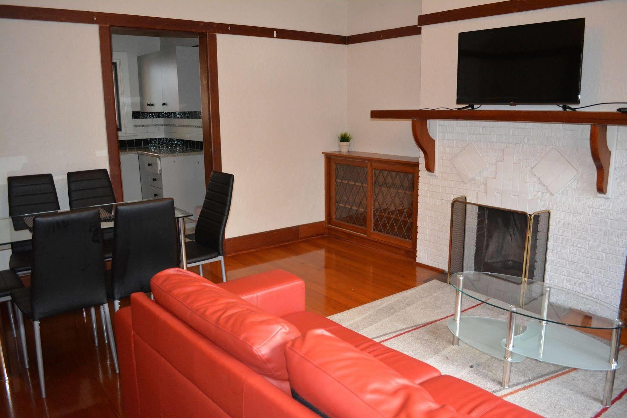 Como Court Budget Accommodation Melbourne Exteriör bild